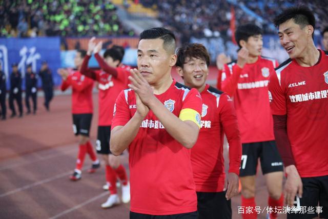 贾诚25+9山东大胜广东 吴前23分浙江胜广州